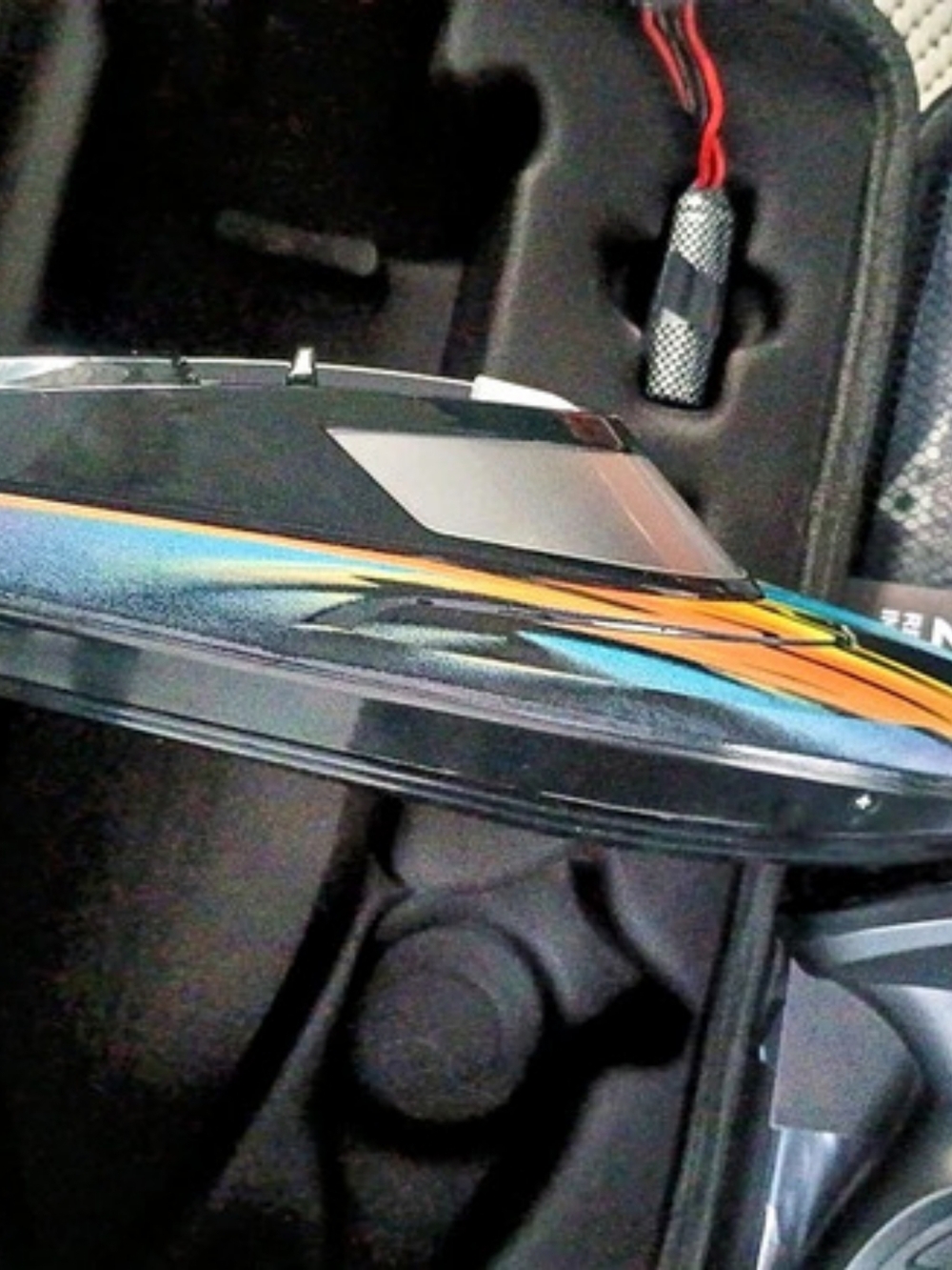 AlphaRev R308 High-Performance RC Boat - Picture 4 of 8
